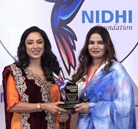 Model Actress SHAHIN PERWEEN Was Recently Honored In The Beauty Celebrity Award Show Organized By Nidhi Foundation In Vadodara