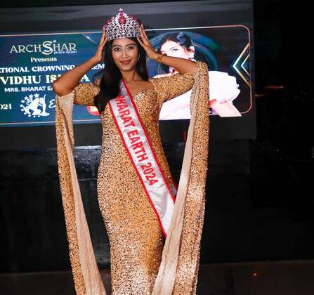 Vidhu Ishiqa Crowned As Mrs Bharat Earth 2024